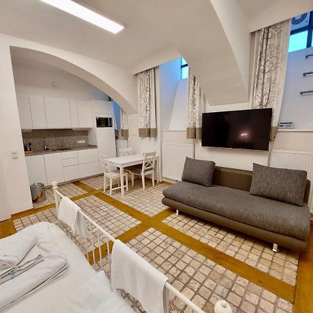 Modern Studios Near City Center Viyana Dış mekan fotoğraf